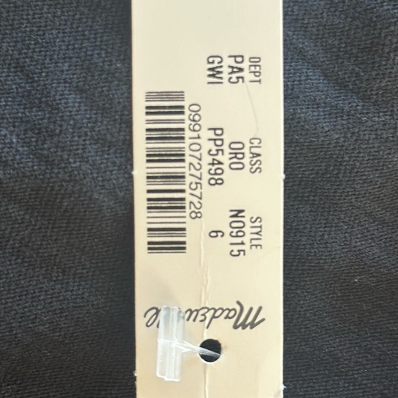 Textured floral-print fabric, midi slip skirt with pull-on waist and side slit. - Picture 2 of 2